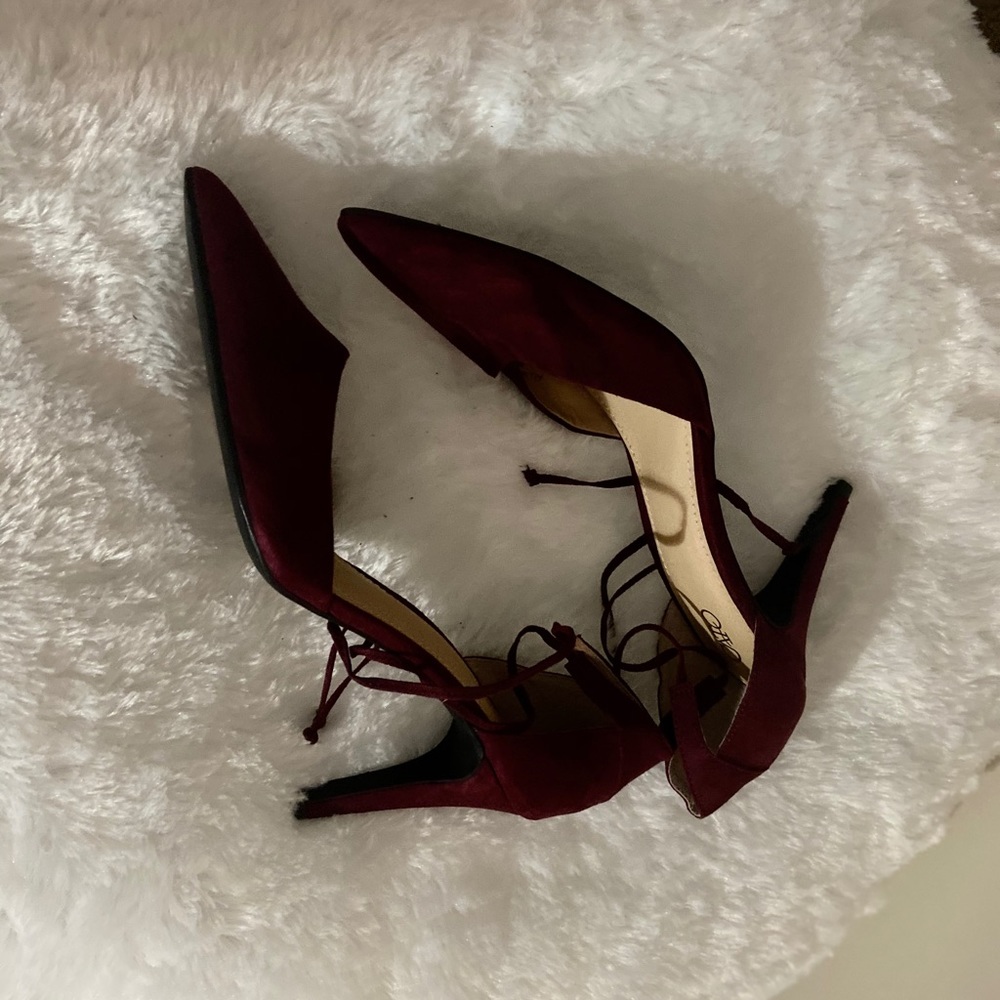 Burgundy heels size 7